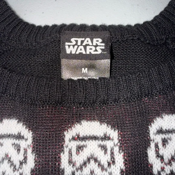 Star Wars Ugly Christmas Sweater Darth Vader Sweater Women’s Crew Neck Sz Medium - Picture 2 of 9